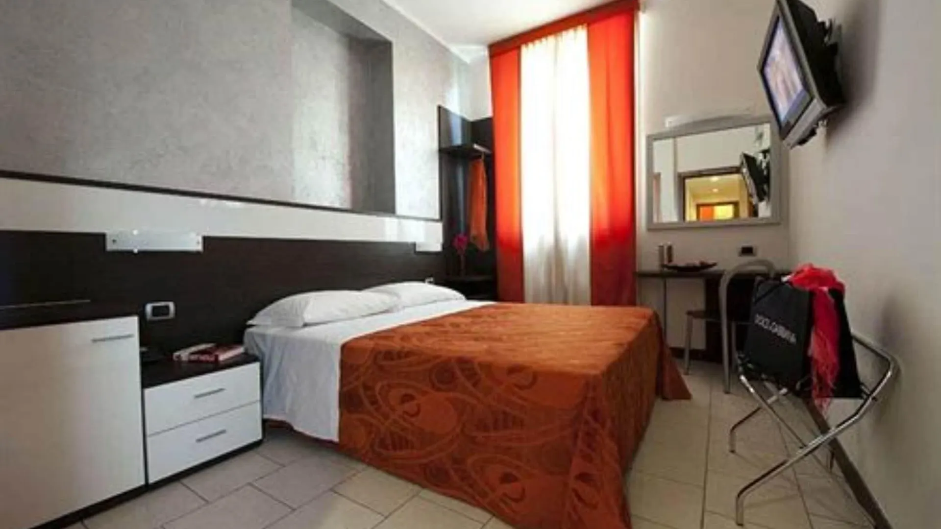 Hotel Ideale Milan 3*,  Italy